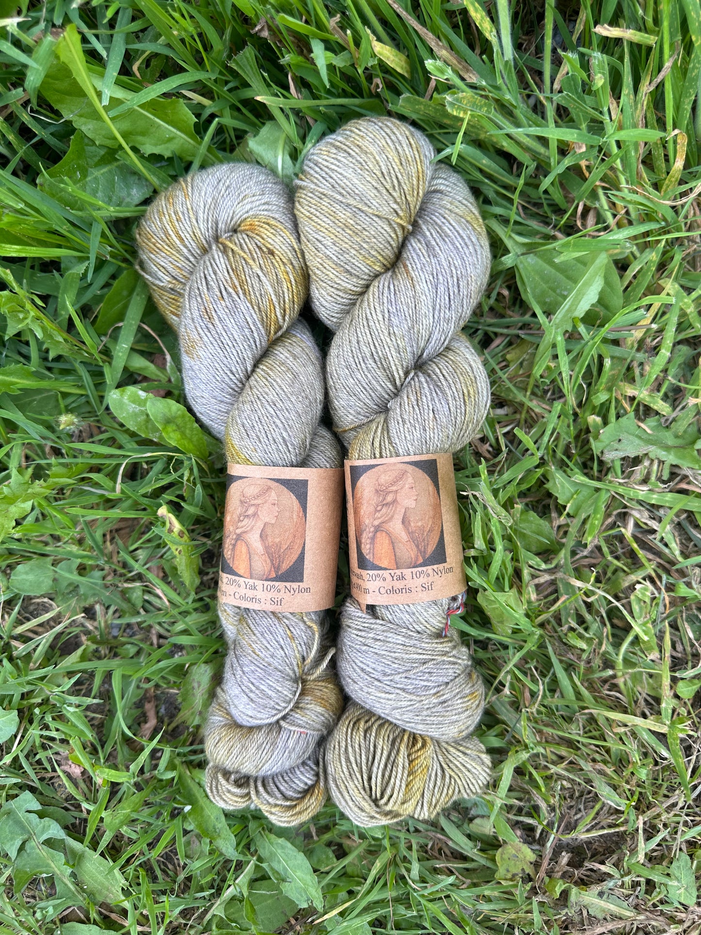 Sif : Déesse des moissons : Mérinos, yak, nylon