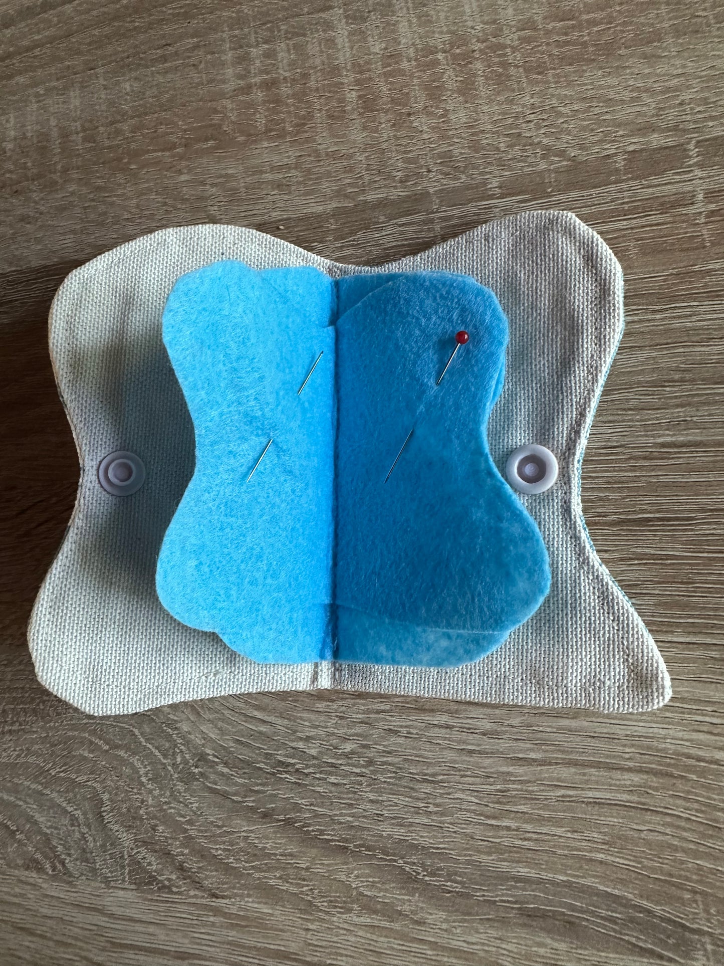Mini pochette pique-aiguilles