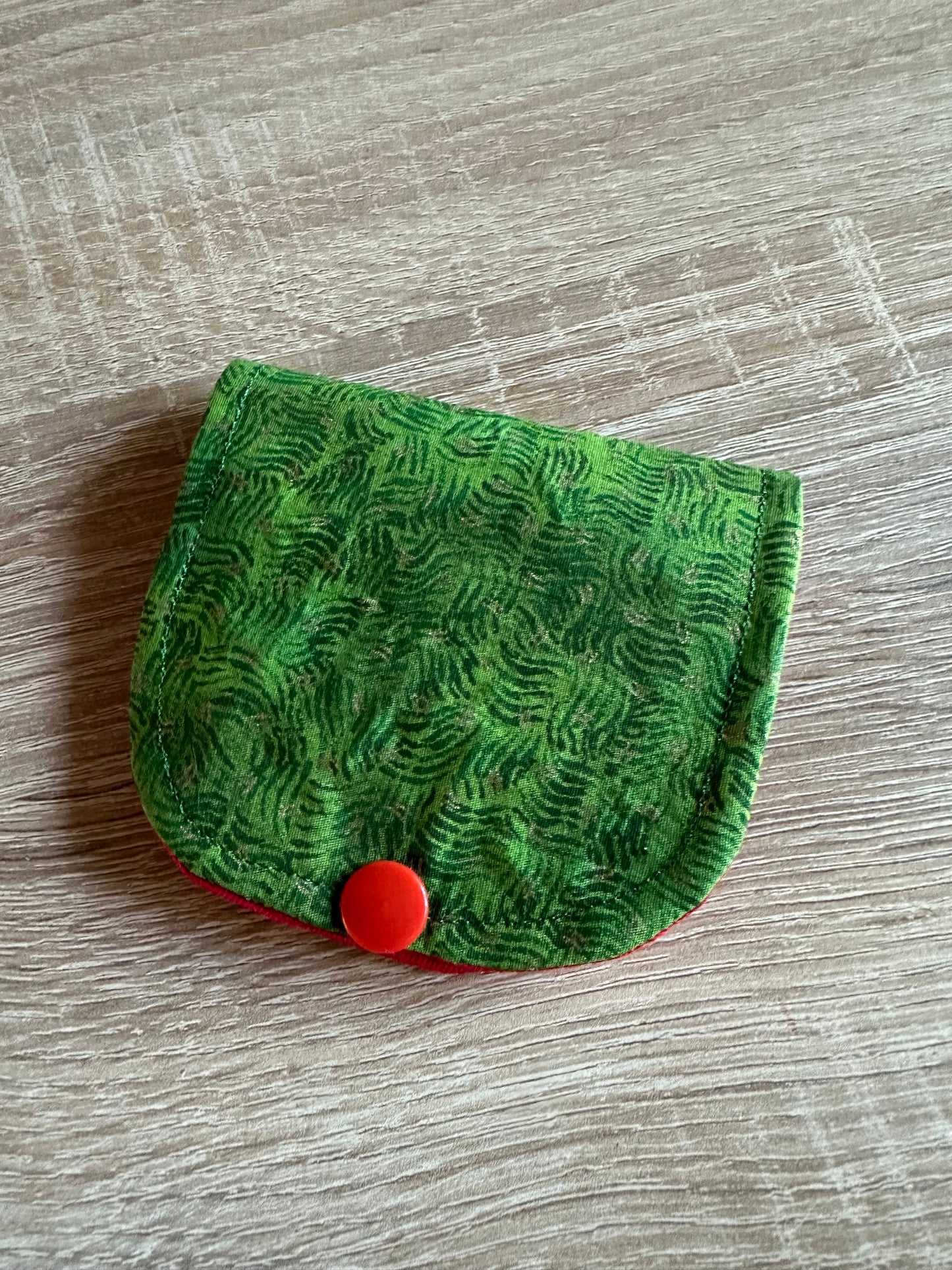 Petite pochette pique-aiguilles