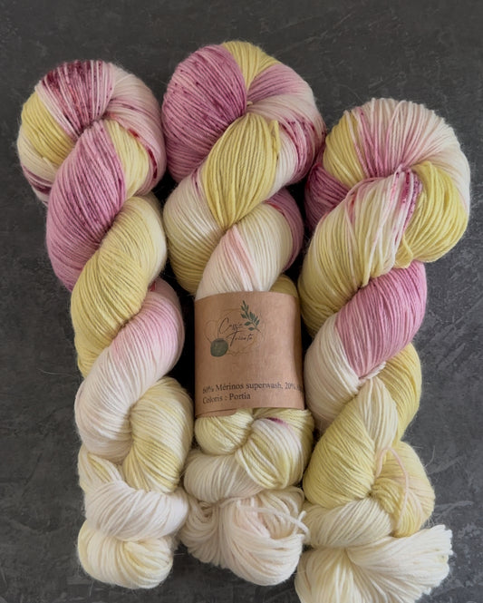 🩷Portia: fingering : mérinos, alpaga, nylon 💛