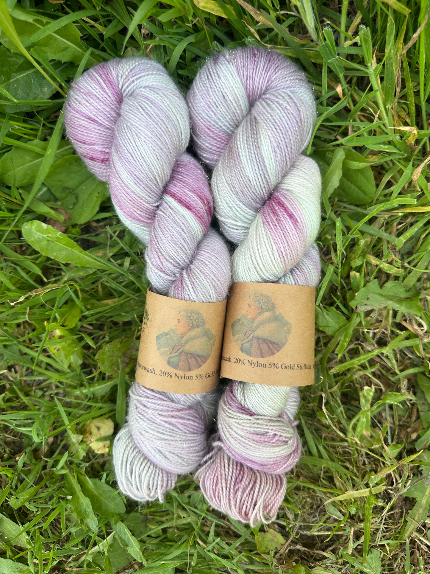 ❄️Skadi : Mérinos, nylon et gold stellina