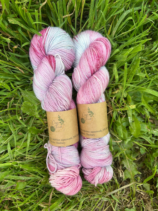 Danbury: Mérinos, nylon, Gold Stellina